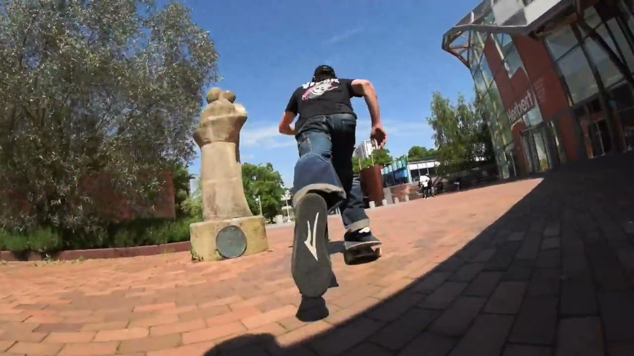 UK Killer, Joe is going for it .<br />Filming by Charlie Bach, Rybo, Dan Higgingson, Tuan & Andrew Jimenez<br />Editing by Bastien Regeste