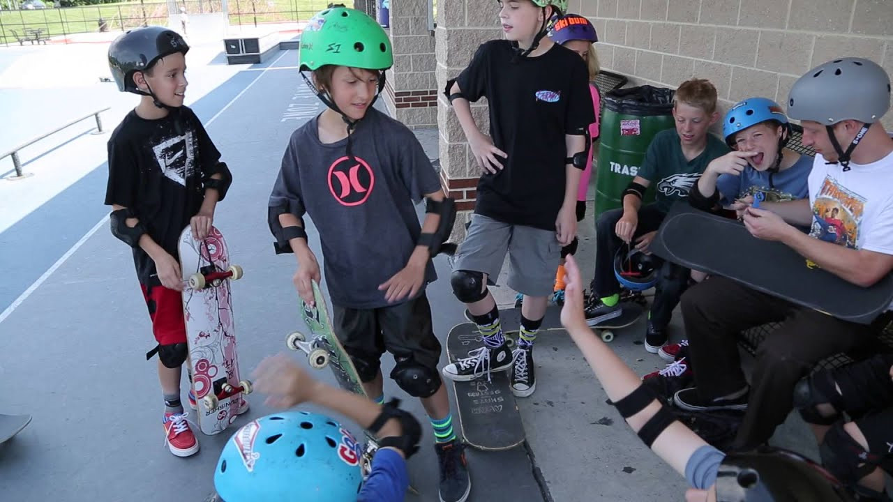 As we gear up for the end of summer, Fairman's proudly presents a montage featuring some of the best moments from this year's summer camps. Thanks to every camper who came out and an even bigger thanks to the parents for signing their children up!<br /><br />Filmed and edited by Zack Sayles<br />https://www.youtube.com/user/vx21filmrrr