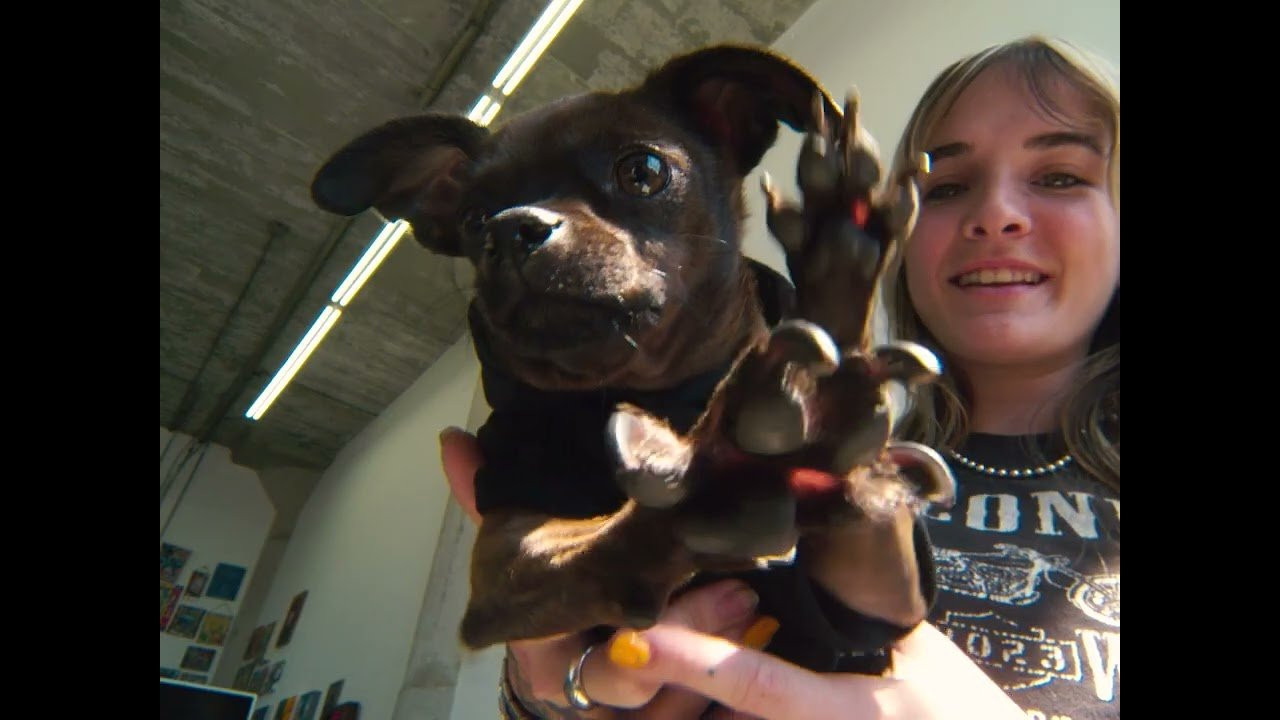 Common Thread is back with artist Mia Scarpa. The latest rendition focuses on Mia's unique airbrush and mixed media style artwork. A perfect layup for some amazing one-of-one pieces she made using the Cromer shorts as a canvas.<br /><br />Shop the capsule here: https://hufworldwide.com/collections/mia-scarpa