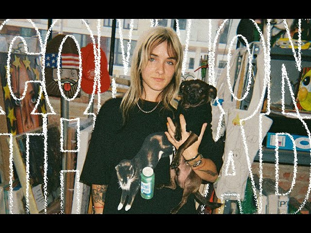 Our latest episode Common Thread highlights Massachusetts born, LA-based artist, Mia Scarpa. The latest rendition focuses on Mia's unique airbrush and mixed media style artwork. A perfect layup for some amazing one-of-one pieces she made using the Cromer shorts and HUF belts as a canvas, as well as a limited run tee.