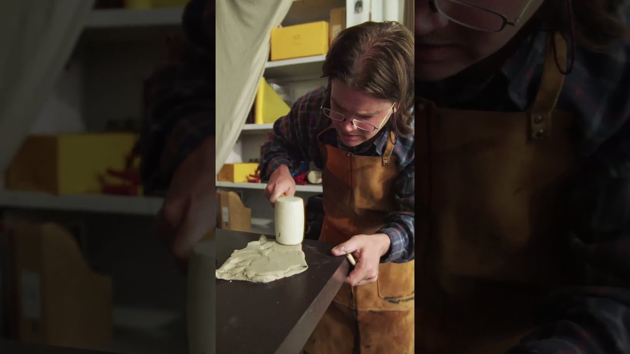 @dimemtl4051 x @vans <br /><br />Subscribe now at: http://www.youtube.com/vans?sub_confirmation=1<br /><br />Connect with Vans: <br />http://www.vans.com <br />http://www.tiktok.com/@vans<br />http://www.instagram.com/vans<br />http://www.youtube.com/vans