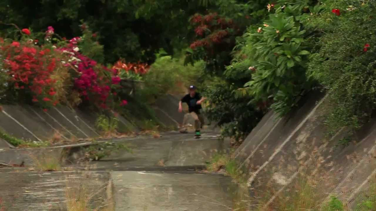 Filmed in 24 hours. Tony Manfre skates the legendary Wallows, A'ala skatepark, and downtown Honolulu. Featuring the song "The Rightful Organizer" by Lee Perry.