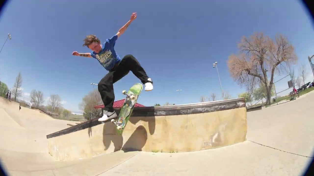 Skatepark Saturday ⁠<br />⁠<br />The guys spending a little quality time at Longmont's Sandstone park from a little while back⁠<br /><br />Featuring:<br />Kyle Eggen<br />Julian Christianson<br />Keanan Hinton<br />Heroki Asher<br />Jude Pullol<br />Ryan Donovan<br />Luke Metzar<br />Calis Sims<br />GG <br /><br />Filmed and edited By Nathan Rowland<br />Song : Posession by Ty Segall