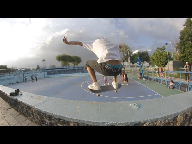 Gari estuvo guardando unos clips para este montaje el cual está filmado por distintas partes de México y Europa, aquí el talento y poder que tiene este gran patinador mexicano.