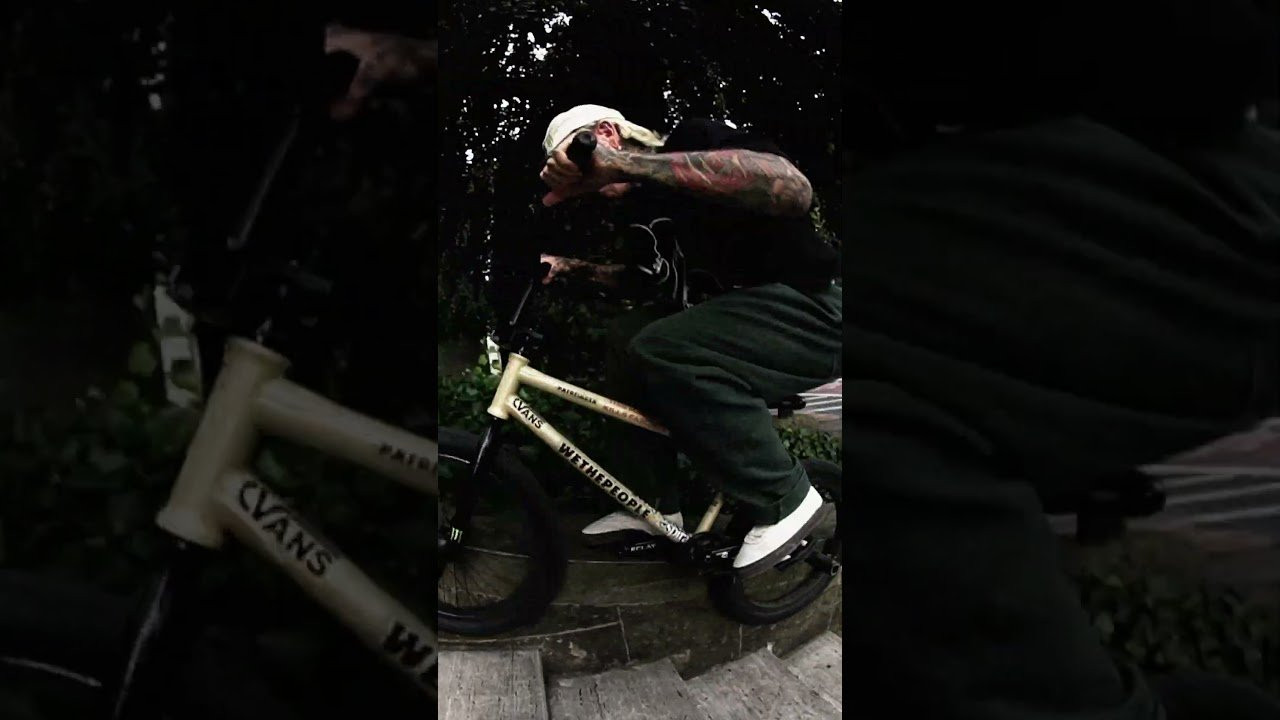 Introducing the new FELIX PRANGENBERG signature – #FELIX GUARD SPROCKET ⚙️<br /><br />Featuring a super thick 11mm thick nylon-fibreglass guard for lighter weight and friction-free grinding. The five direct mount bolts allow for full rotation – meaning more grind time than ever before.<br /><br />#SPECS<br /><br />* CNC alloy with 5 rotation points for long life<br />* Secure x5 bolt direct attachment system<br />* Thick 11mm replaceable nylon/fiberglass guard<br />* #FELIX replaceable guard sold separately<br />* Supplied with adapter for 19mm & 22mm<br />* Clearance for wider half-link chains<br />* Runs directly on 24mm spindle<br />* 25t only<br /><br />Available worldwide 🌐