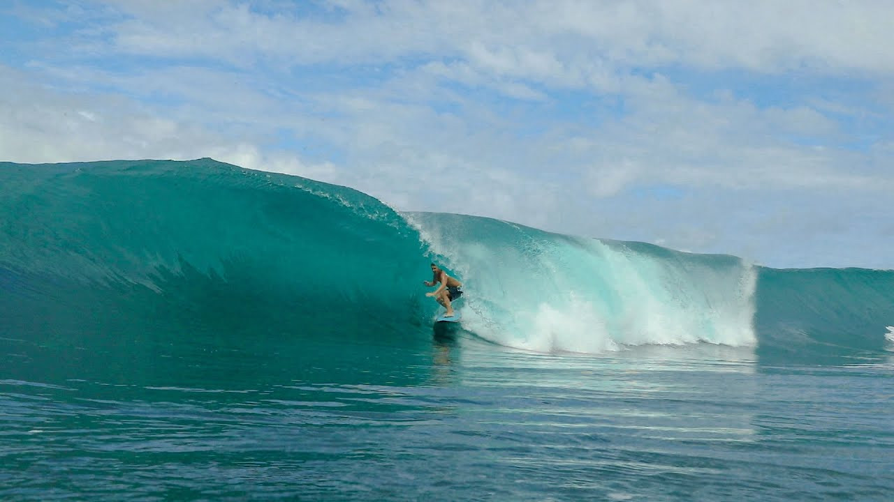 Some glimmering moments surfing and riding some hand shaped surfboards I have made. Hope you enjoy :)<br /><br />Email: lukecondon27@gmail.com - for any custom surfboard enquires.