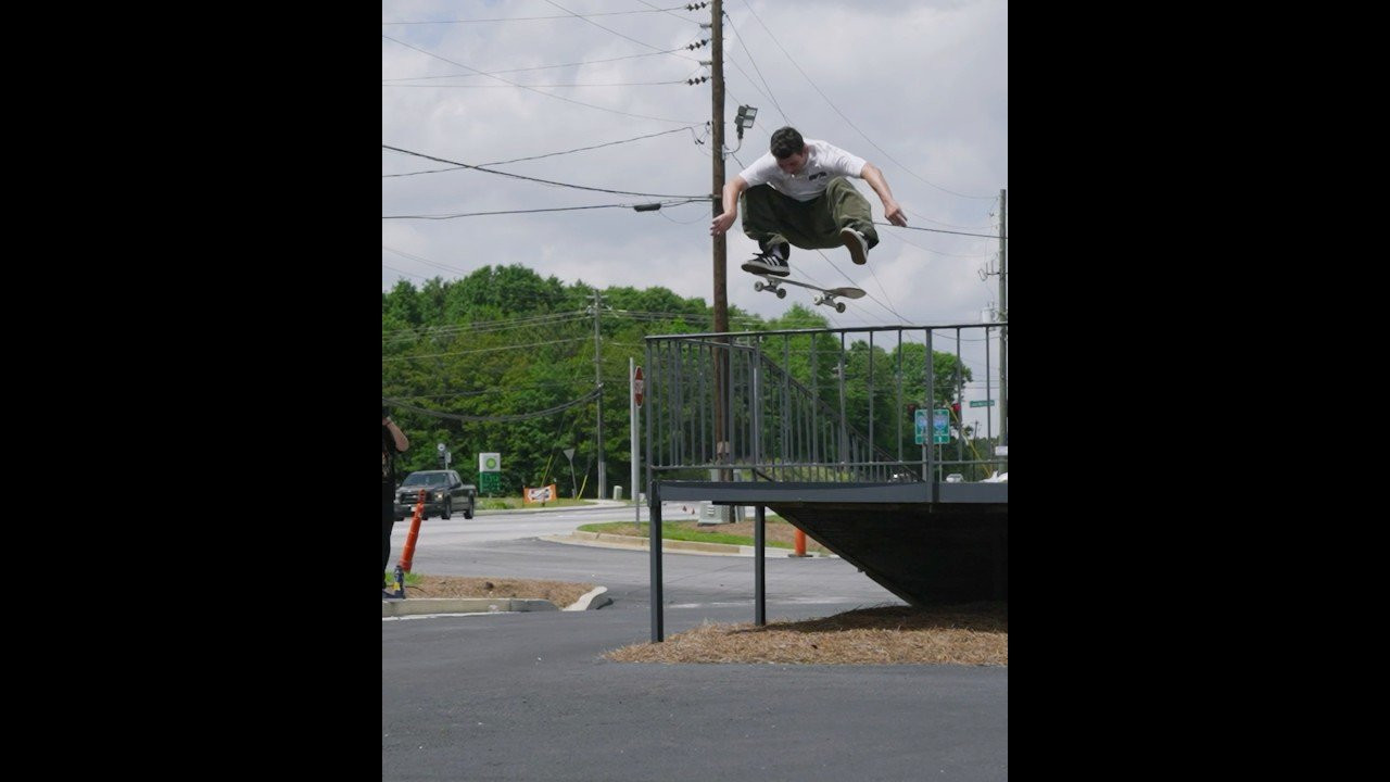 Manchild and Co. popped off in the "Heavy MAKA Parking Lot" video 🍾