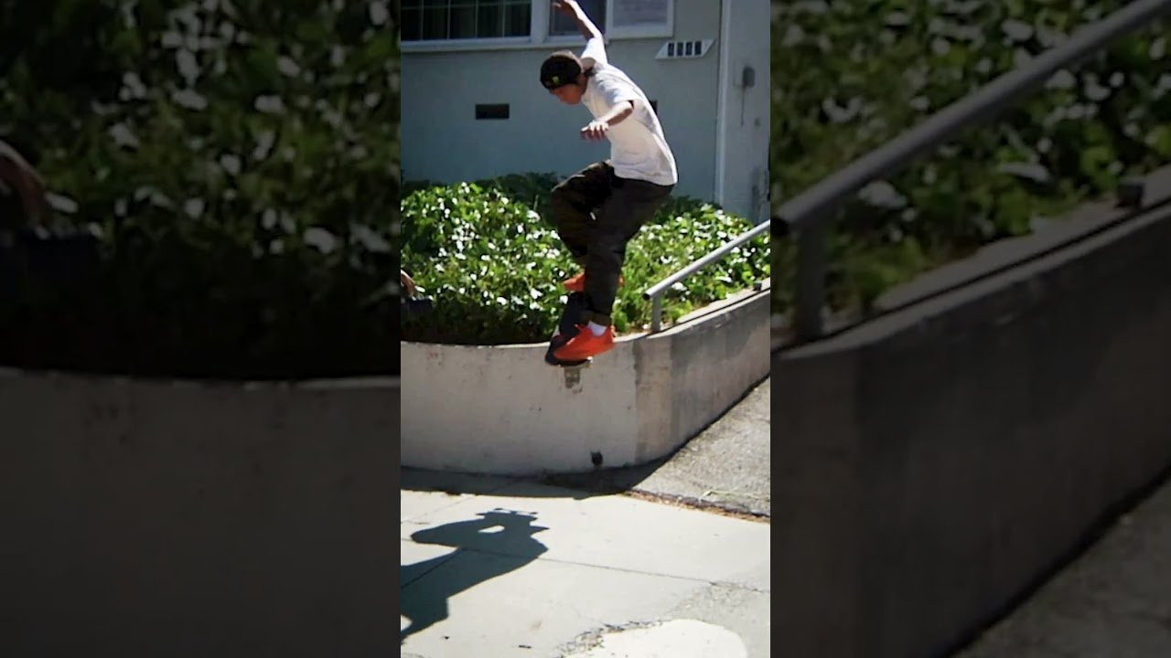 Toa Sasaki handles a crook in Atiba Jefferson's custom colorway of the Skate Old Skool 36+.<br /><br />Subscribe now at: http://www.youtube.com/vans?sub_confirmation=1<br /><br />Connect with Vans: <br />http://www.vans.com <br />http://www.tiktok.com/@vans<br />http://www.instagram.com/vans<br />http://www.youtube.com/vans