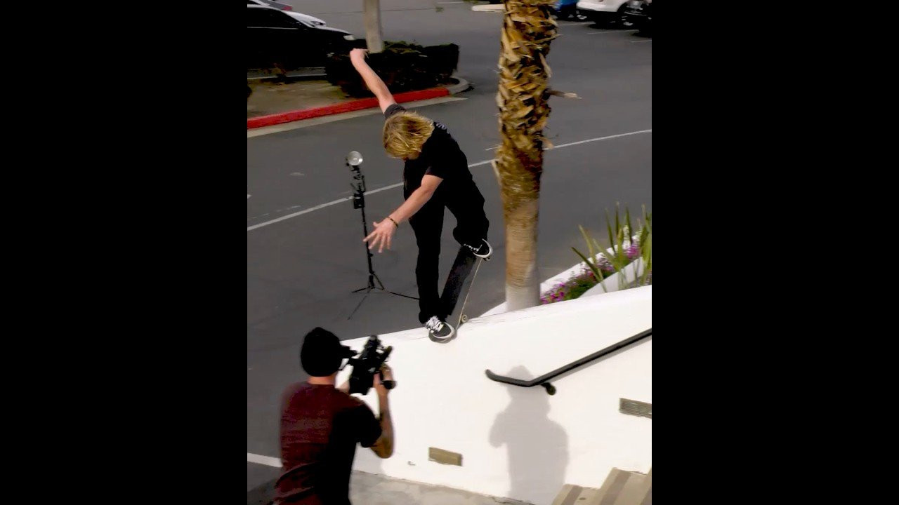 Alec Majerus runs it up for Arbor Skateboards ✔️ Their “Triad” video is playing on the Thrasher site 📡