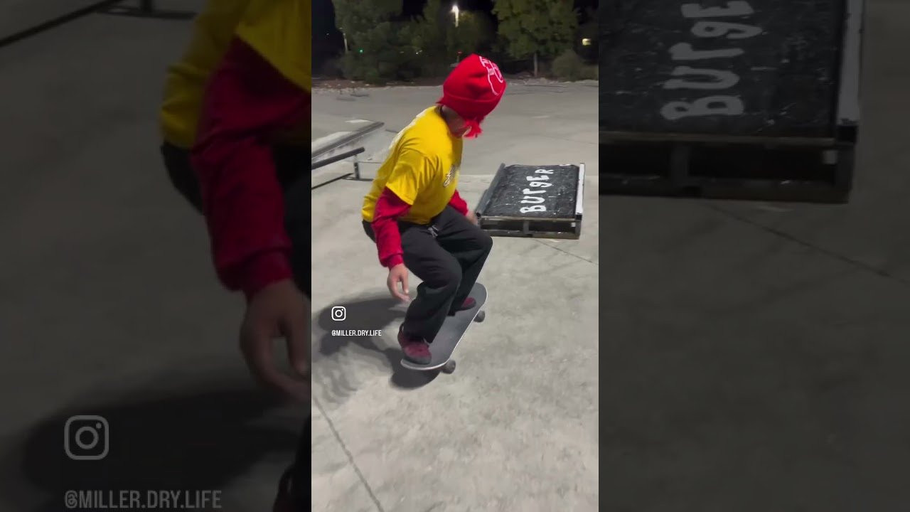 Clownin’ Around at North Domingo Baca Skatepark with Kenny Reese in Albuquerque. Filmed for Ritual Skateboards.<br /><br />#Albuquerque #KennyReese #NewMexico #RitualSkateboards #Shorts #Skateboarding