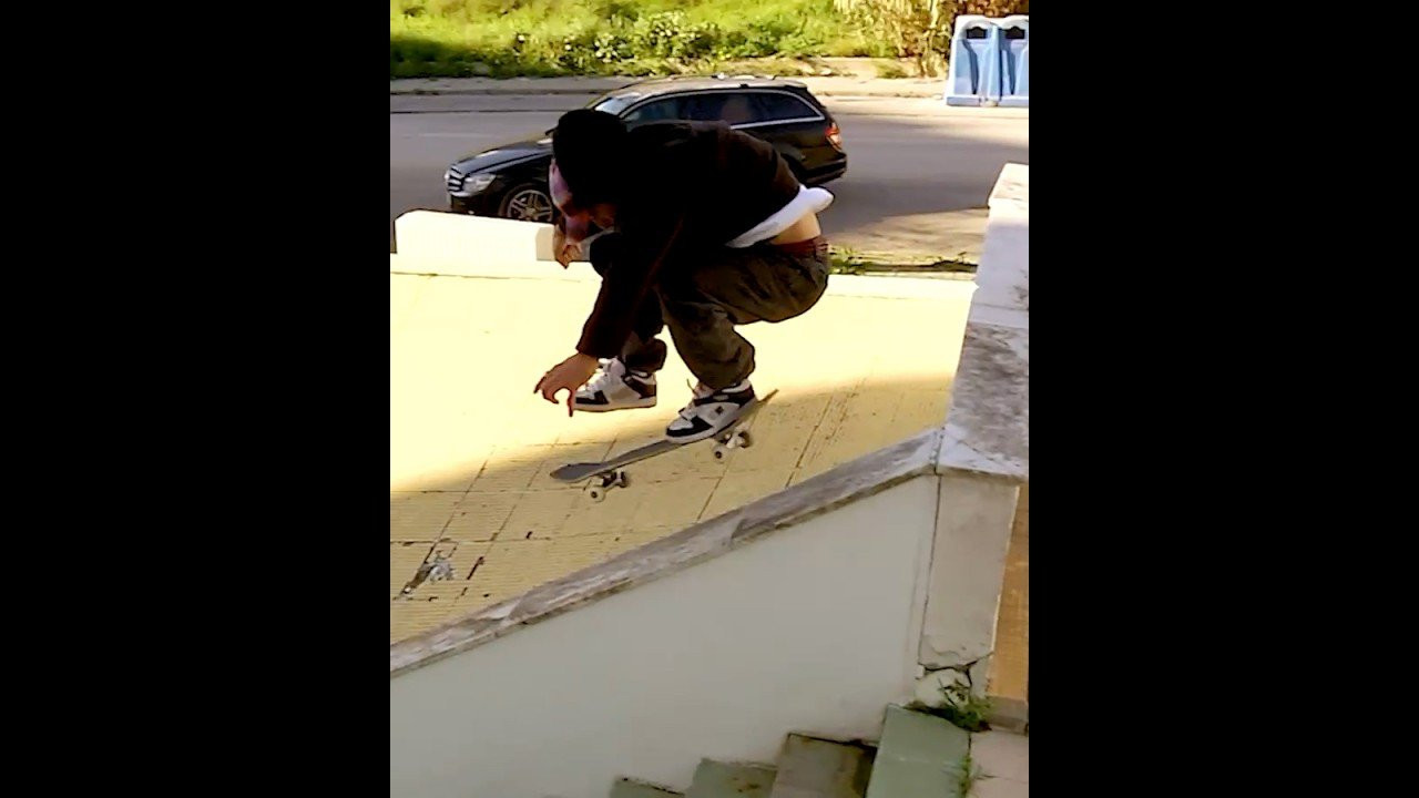 ⚜️ Dime's “Enjoy the Winter Now” video is playing on the Thrasher site 📡