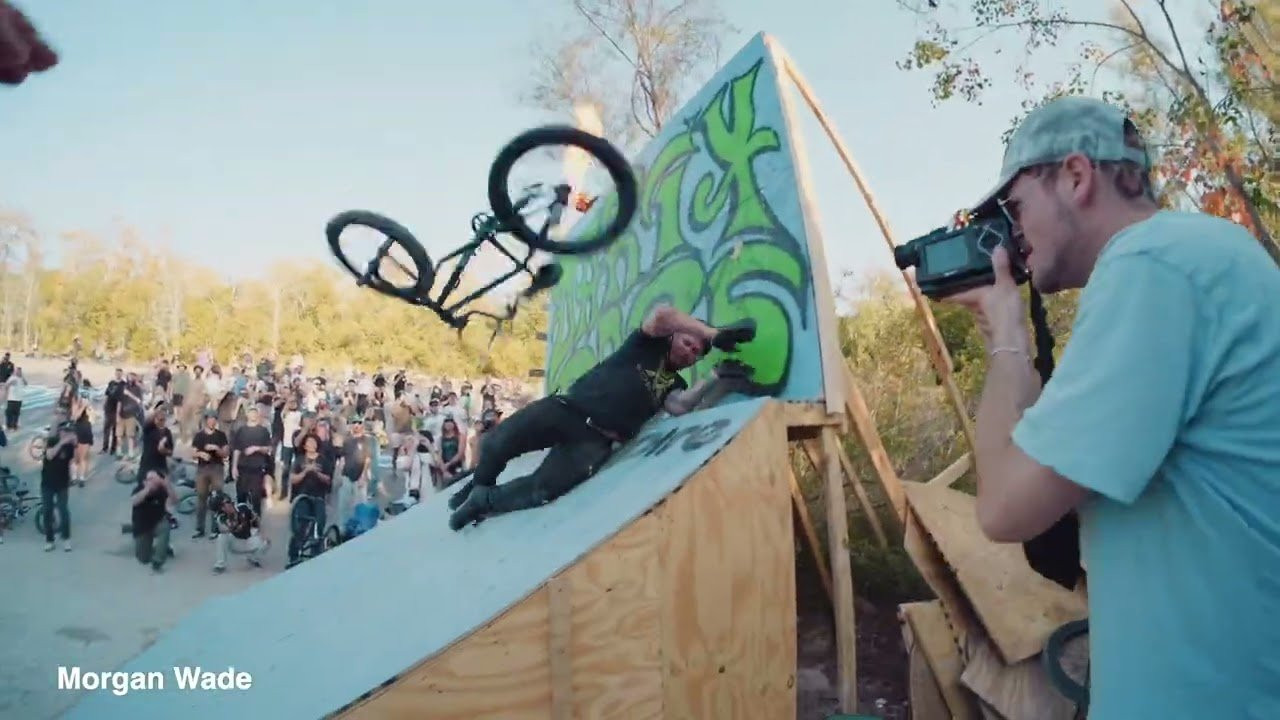 Darty 2025 was the biggest yet, and everyone involved went HARD. It's great to see the BMX community come together, big ups to everyone who showed support<br /><br />The biggest thank you goes to Brett Silva and his crew for all their tireless work getting everything ready to roll. See you next year!<br /><br />filmed by Colby Moody https://www.instagram.com/slantsforme and David Mogonye https://www.instagram.com/mogonyegotthejuice<br /><br />edited by Colby Moody