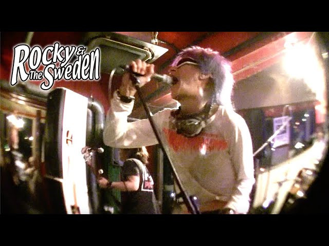 ROCKY&TheSWEDEN “FAT BLUNT DECK” <br />Size:Width 9.25” / Length 31”.5 / Wheelbase 14” , 14.5” <br />Concave:Midium <br />Shaped By: Hideya Kojima(FABRIC SKATE SHOP) <br />Price:¥14,300-TAX IN <br />2026年1月下旬発売予定 <br /><br />MUSIC : “THC” ROCKY&TheSWEDEN<br />SKATER : HIROTTON<br /><br />1996年に結成し、現在も精力的に活動を続けるジャパニーズ・ハードコアパンクバンド 「ROCKY&TheSWEDEN」。6年ぶりとなる通算4枚目のアルバム『PUNKS POT HEAD』のリリースを記念して、コラボレーションデッキを発売します。 <br /><br />アルバムジャケットを手掛けた HIROTTON によるインパクトのあるアートワークを全面に落とし込んだ、“フットボールシェイプ”デッキです。シェイプデザインは、横浜の名スケートショップ 「FABRIC」 の小島氏にお願いしました。ストリートからトランジションまで幅広く楽しめる一本に仕上がっています。<br /><br /> “フットボールシェイプ”は、80～90年代にスケートボードの形状が進化する中で主流となった、時代を象徴するシェイプのひとつです。近年は、尖ったノーズとテールによる高い反発性と操作性が再評価され、オーリーやフリップなどのトリックがしやすいことから、ストリートからトランジションまで多くのスケーターに支持されています。<br /><br /> 以下は、デッキシェイプを手掛けた小島氏のコメントです。 <br /><br />「1990年代初頭、スケートトリック全盛期の時代に生まれたフットボール型のスケートボード。9.25”とゆとりのある踏み心地でありながら、軽い動きを求めホイールベースは14“・14.5”の２通りが使い分が可能なトリックボードです。ボールライディングからストリートまでオールラウンドなデッキです。」 <br /><br />予約受付は12/16（火）まで、POSSESSED SHOE取り扱い店舗にお問い合わせ下さい。店舗情報は下記のWEBSITEからごSTORE LISTを確認下さい。<br /> 確実に入手したい方は予約をおすすめします。※店舗ごとに予約締切日が異なりますのでご注意ください。 <br /><br />https://www.possessedshoe.com/store-list<br /><br />12/6(土)より ROOM MATE HARAJUKUで開催されるHIROTTONの個展 "ANOTHERVIEW"にて、このDECKも展示される予定です。是非会場に足を運んでみて下さい。<br /><br />#japanesehardcore #rocky&thesweden #skatepunk#skaterock #hardcorepunk #punkhardcore #ハードコアパンク #skateshoes #sneakers #japanesebrand #skateboard #skateboarding #possessedshoes