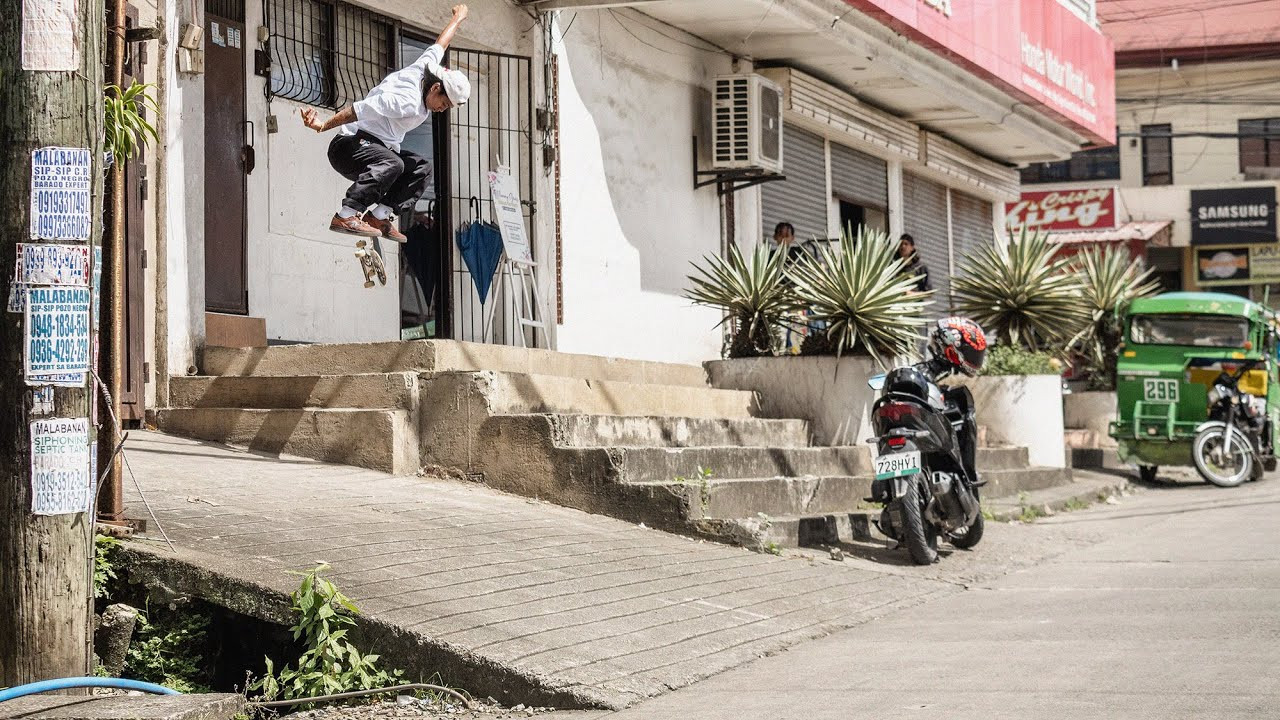 We are pleased to present 'Balikbayan', a film by Emilio Molave in association with Strap Cebu documenting our trip to Cebu & Ormoc with Push Philippines to see its work firsthand & skate with the locals. Also included: footage from Emilio’s prior extended stay in Cebu. <br /><br />Featuring: Margielyn Didal, John Flory 'Motic' Panuganilog, Khyll Angelo 'Smokey' Siarot, John Michael Abarca, Jhon Michael Mañago, Mc Kinley Jakosalem, Enrick Belciña, Daniel Ledermann, Helena Long, Daryl Dominguez, Conor Charleson, Yuma Takei & Justine Ayonan, alongside Talisay & Ormoc locals.<br /><br />Kindly supported by Vans & CHPO Brand.<br /><br />Filmed & edited by Emilio Molave. <br />Additional filming by Kenneth 'Fam' Asprer & Daniel Ledermann.<br />Titles by Ollie Spivey.<br />Thumb photo by Ant Claravall.<br /><br />Check out our accompanying Feature from Grey vol. 05 issue 25 here: https://www.greyskatemag.com/post/balikbayan-push-philippines-vans-in-around-cebu<br /><br />Support Push Philippines here: https://pushphilippines.org<br /><br />Music <br /><br />Alarm Set PM<br />Expansion Pack<br /><br />Winston Lee, Boy Negrho<br />Ma-Ma<br /><br />Valium Aggelein<br />Then, In 2060 A.D.<br /><br />ESG<br />Christelle<br /><br />Good Sad happy Bad <br />Do It<br /><br />Utah <br />Rae<br /><br />https://www.greyskatemag.com<br />https://pushphilippines.org<br />https://strapcebu.com