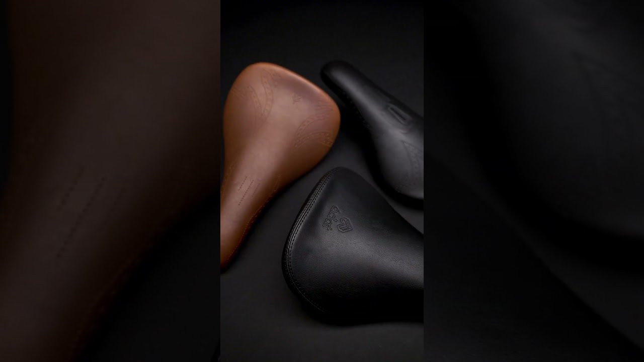 #EXILE seat in pivotal + railed ⚖️<br /><br />Designed with Tyson Jones-Peni and built on our toughest #BIOS base.<br /><br />Classic style. Modern strength.