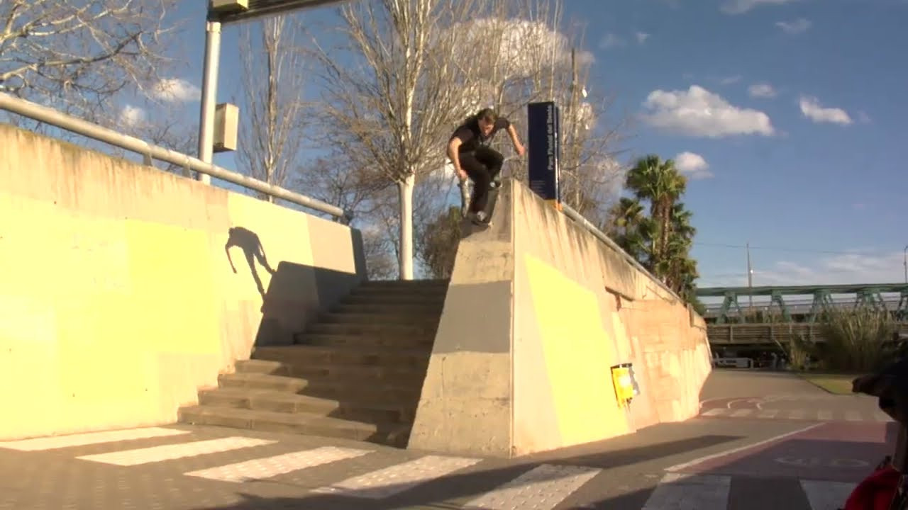 FULL SKATE PART from our Teamrider Camdon Davis aka <br />der @bahrenfelder_bulldozer<br /><br />Welcome Camdon!