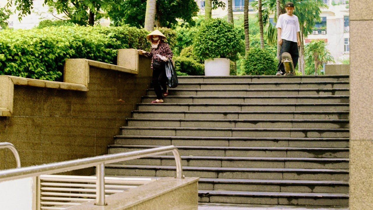 Film and edit by Cal Thacher<br /><br />Additional Filming by Malo Dognin and Tân Khôi<br /><br />November 2024 - November 2025. Filmed primarily in Ho Chi Minh City 🇻🇳<br /><br />00:00 Lil Bỏ<br />1:37 Quân Nguyễn, Đinh Long Vũ<br />3:50 Nguyễn Tấn Thịnh<br />4:07 Công Lê, Ethan Michon, Trevor Chép<br />4:49 Jasper Levine, Roos Zwetsloot, Michael Shagalov<br />5:07 Kyle Senkatmanivang, Chris Lê, Ryota, Nguyễn Thu Hường<br />5:49 Chris Thorne<br />6:50 Ngô Thế Thành, Hiromu<br />7:13 Cal Việt Thacher, Ezra Kim, Henry Đỗ<br />9:15 Huy Lưu Gia, Cênt<br />9:45 Malo Dognin<br />12:17 Liu Liu