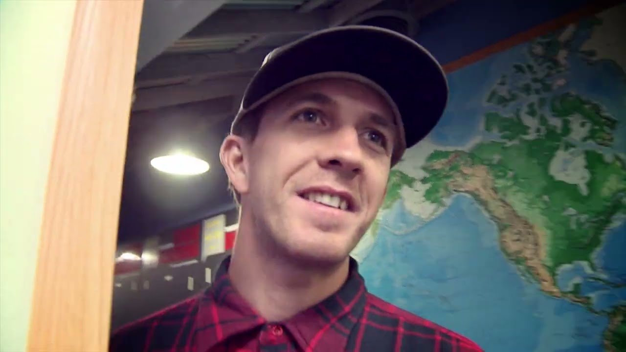 Jeff King does some dumpster diving for shreddable pieces, hits the backstreets of LA for some BMX action, and skates the former Transworld office. With Neill Heddings, Kristian Svitak, Adrian Mallory.<br /><br />🛹 Thanks for subscribing! 🛹 https://youtube.com/@fueltv?sub_confirmation=1<br /><br />Watch more at https://fuel.tv