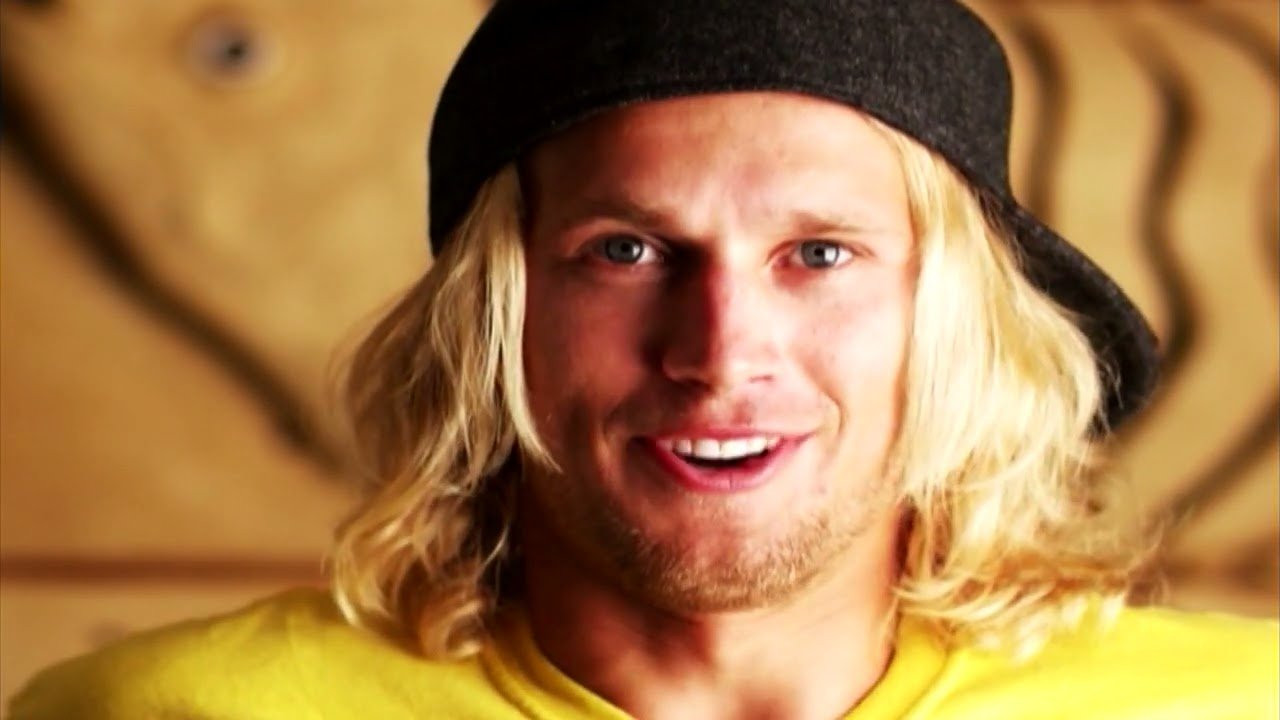 This urban assault session features Montreal locals, Sylvain Beauch and rookie Jason Dubois, along with the DC crew of Halldór Helgason, Andrew Geeves and Torstein Horgmo.<br /><br />🛹 Thanks for subscribing! 🛹 https://youtube.com/@FuelTV?sub_confirmation=1<br /><br />Watch more at https://fuel.tv