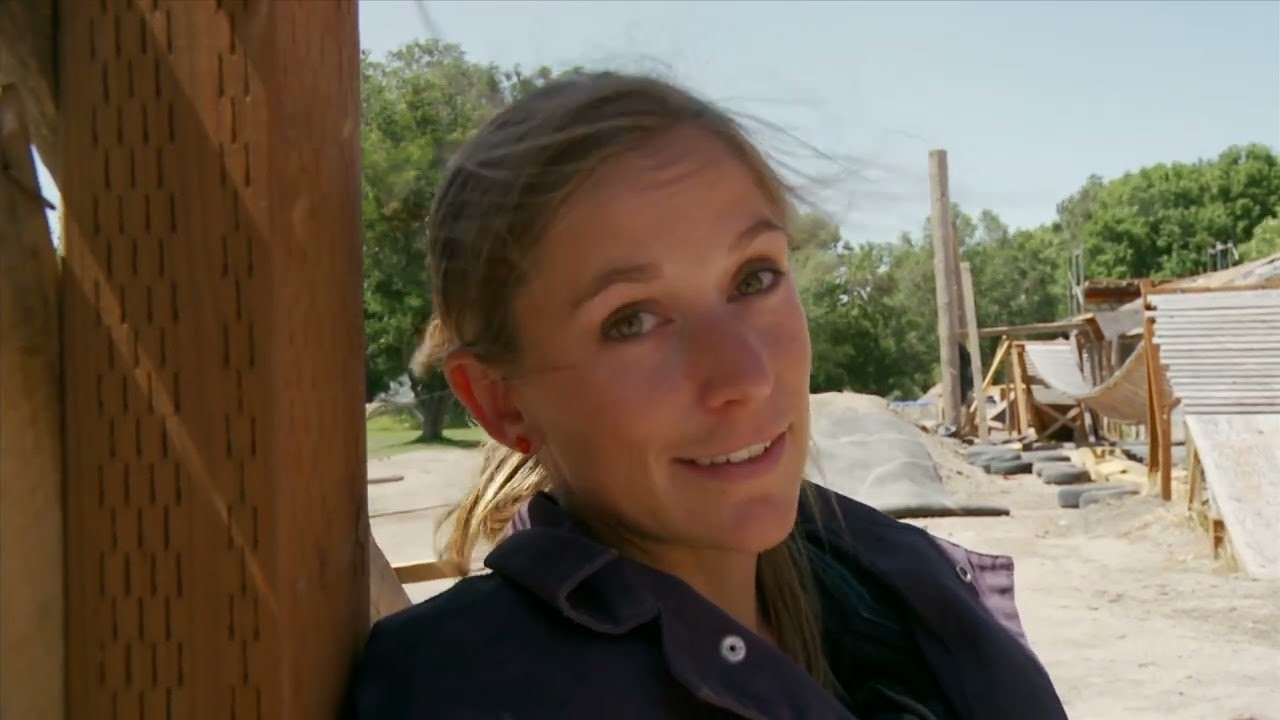 Refus and Nillie take advantage of a two for one ski pass, the boys do some muddy skim boarding, and Pat goes big on his bike.<br /><br />🛹 Thanks for subscribing! 🛹 https://youtube.com/@FuelTV?sub_confirmation=1<br /><br />Watch more at https://fuel.tv