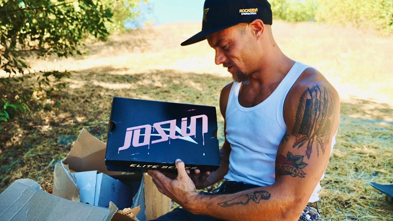 Pre-order Chris' Telford Shoe before it's gone : https://Lakai.com/preorder<br /><br />Filmed by: Cage Cocalis<br /><br />Edited by : Cage Cocalis, Luis Mora, & Banchi Jimena<br /><br />Music:<br /><br />Lil Wayne - Comfortable instrumental<br /><br />Fan The Flame (1995 Instrumental Mix) - Ted Nugent <br /><br />Poppin' Them Thangs - G-Unit