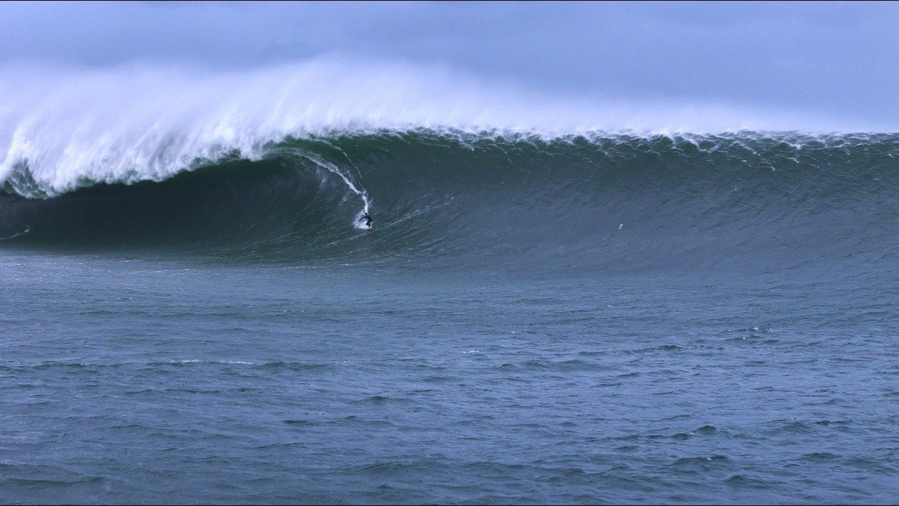 Incredible waves a couple of days ago at Mullaghmore Head, Ireland. The largest swell of the last 5 years, combined and a strong offshore wind produced some of the biggest & best conditions seen in a long time. <br /><br />Filming conditions were quite bad, so please watch in 4k, and full screen for best viewing experience.<br /><br />Many big wave pros turned up to charge the insane waves including: Nic von Rupp, Conor Maguire, Geroid Mcdaid, Andrew Cotton, Mason Barnes, Justine Dupont, Natxo Gonzalez, Tom Lowe & more.<br /><br />Big respect to everyone surfing on this day, the safety team, and especially the handful of paddle crew doing it the old fashioned way!<br /><br />If you like the content, please subscribe to the channel here: http://bit.ly/2NPrV5H<br /><br />IF YOU WANT TO CREATE SURF VIDEOS LIKE THIS CHECK OUT THE GEAR WE USE FROM AMAZON: <br /><br />Our camera: https://amzn.to/3XHjiMe <br />Our drone: https://amzn.to/3HauKJg <br />Our main lens: https://amzn.to/3Jo9qCU <br />Our other lens: https://amzn.to/3Ji9XWW <br />Our main tripod: https://amzn.to/3Y6yUZG <br />Our second tripod: https://amzn.to/3Hh9EsJ <br />Our second tripod head: https://amzn.to/3WPpsbQ <br />Our camera bag: https://amzn.to/3HdvTzH <br />The laptop we edit on: https://amzn.to/3Hdwb9L <br />Our external hard drive: https://amzn.to/3Y2lJc0 <br /><br />_____________________________<br /><br />Social media accounts:<br />Instagram: https://www.instagram.com/global.zoo....<br />Facebook: / global.zoo.co <br /><br />_____________________________<br /><br />DISCLAIMER <br />Some of the links above are affiliate links, where I earn a small commission if you click on the link and purchase an item. You are not obligated to do so, but it does help fund these videos in hopes of bringing value to you! <br /><br />#Surfing #Ireland #Mullaghmore #MullaghmoreHead #Surf #GlobalZoo