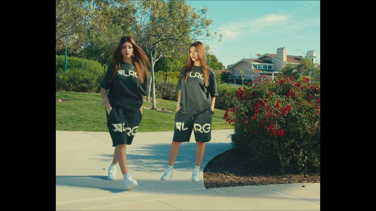 Enjoy the videos and music you love, upload original content, and share it all with friends, family, and the world on YouTube.