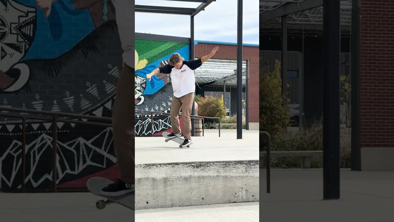 Nose Manny Shuv Nose Manny in Denver by Coleman Phillips. Filmed by Stetson Newkirk for Ritual Skateboards.<br /><br />#ColemanPhillips #NoseManual #RitualSkateboards #Shorts #Skateboarding<br /><br />@WallieBoard