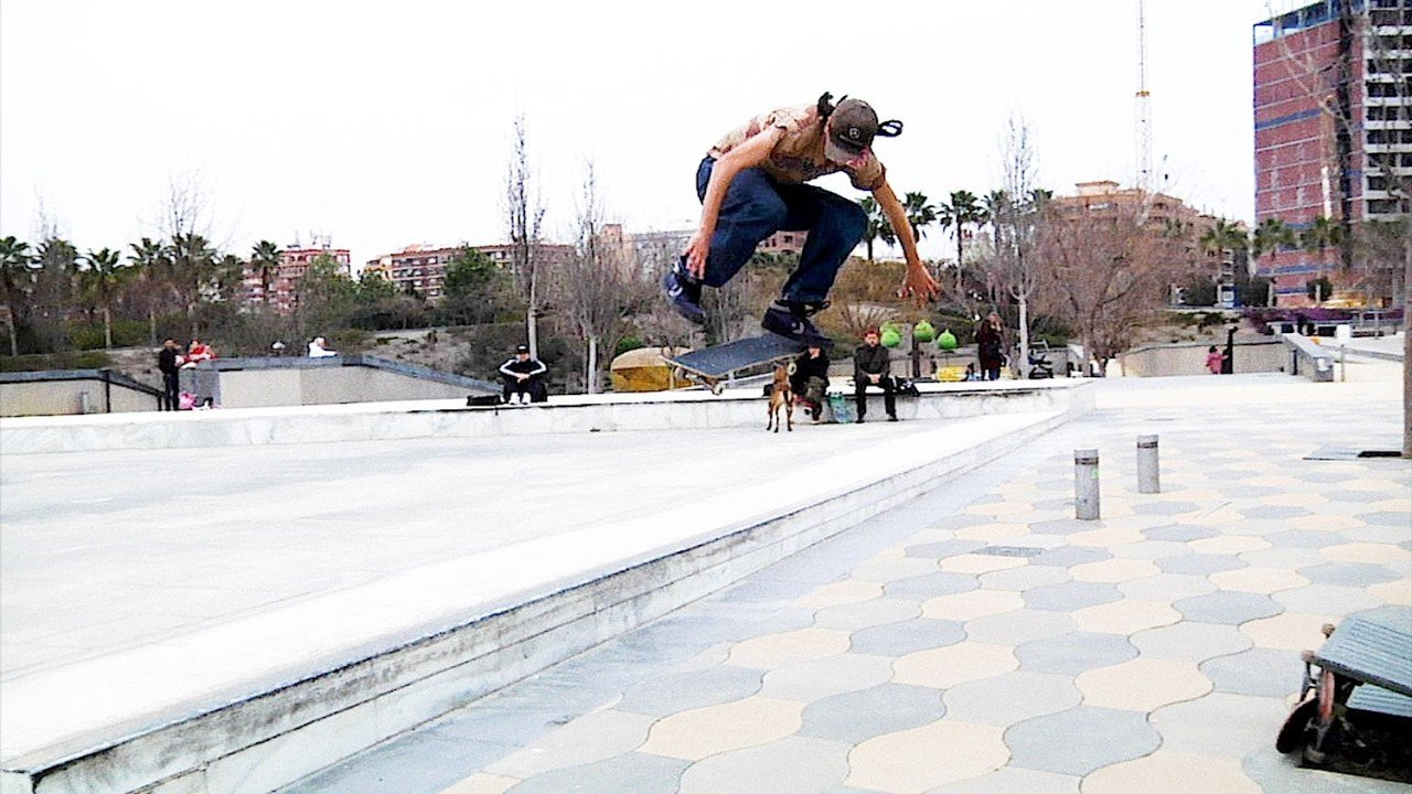 Featuring Ibu Sanyang, Javi de Pedro, Juan Virues, Said Lamchatchti, Carlos Cardenosa and Gero Rossi.<br /><br />Filmed and edited by Santino Piech.<br /><br />Additional filming by Roberto Marcelli.