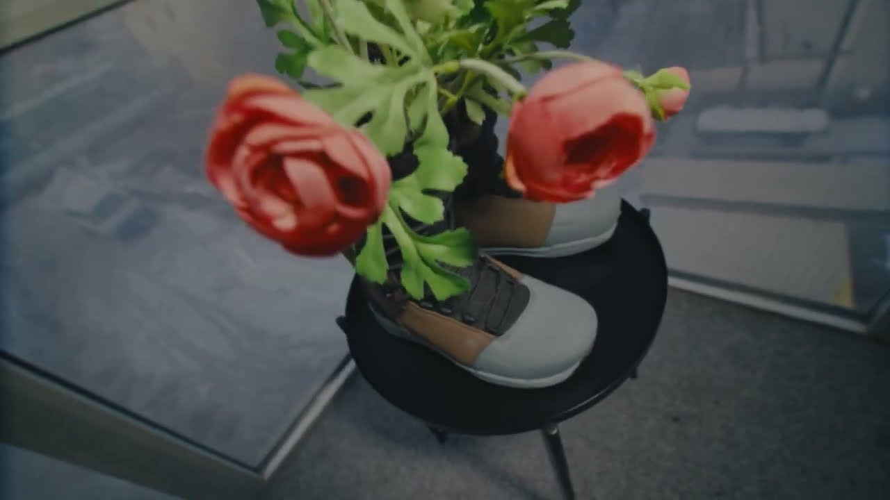 Enjoy the videos and music you love, upload original content, and share it all with friends, family, and the world on YouTube.