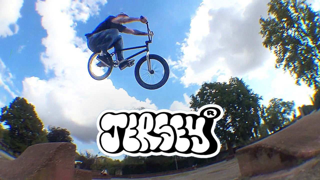 NEW DIG APPAREL https://shop.digbmx.com/collections/APPAREL-AND-MORE<br />-----<br /><br />Back in September 2025 the Jersey Crew split to Torino, Italy for a week of spots, pizza and Aperol Spritz. Featuring Cyril Bugnon, Hugo Blass and Clément Santos. These dudes rule.<br /><br />-----<br />Visit our website for more BMX videos - http://digbmx.com <br /><br />SUPPORT PROJECT X https://shop.digbmx.com/collections/project-x <br />SUBSCRIBE to the DIG channel for more videos - http://bit.ly/DigBMX<br /><br /> ● Facebook - https://facebook.com/digbmx <br /> ● Instagram - https://instagram.com/digbmx <br /> ● Twitter - https://twitter.com/digbmx <br /><br />#BMX #DIGBMX