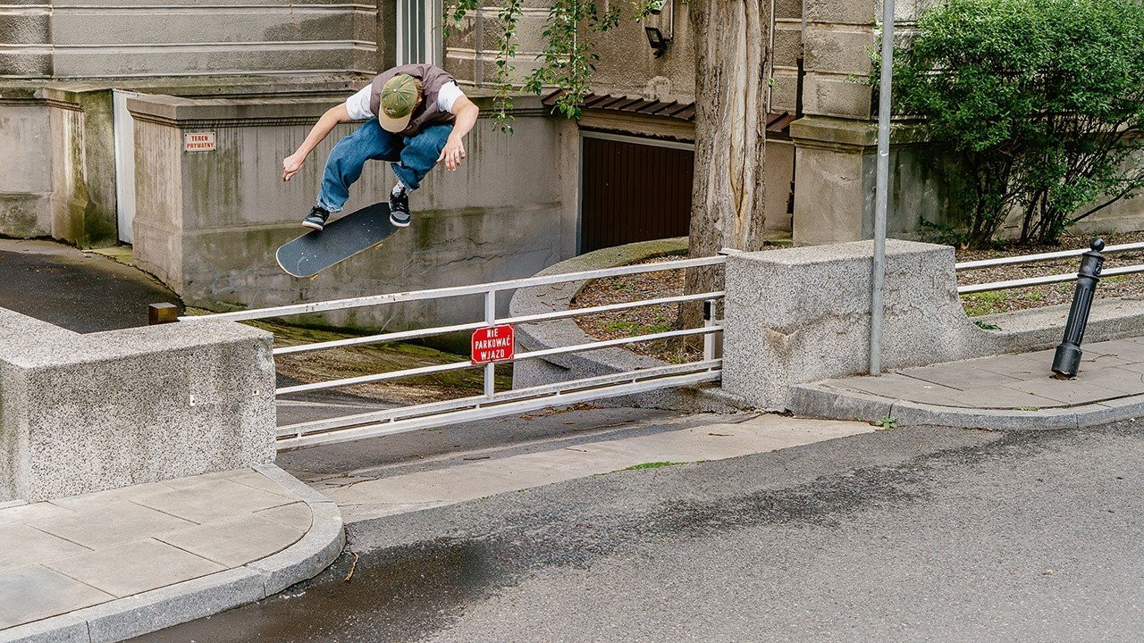 A Filip Dziewiecki part filmed and edited by Kuba Kaczmarczyk.<br /><br />Color grading: Anna Kaczmarczyk.<br />Sound Mix: Maciek Trojanowski.<br />Music supervision: Filip Dziewiecki.<br />Logo animation: Ytertainment.<br />Additional filming: Jon Wolf and Roland Hoogwater.