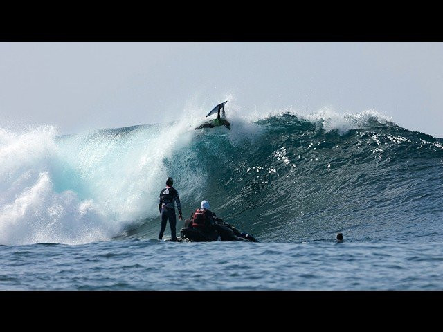 The 2026 Lanzarote Quemao Class closed its first day of competition with a session in which performance continued to rise at La Santa in the Canary Islands.<br /><br />Expectations for this 9th edition were higher than ever, and this opening day did not disappoint.<br /><br />In the bodyboarding division, Pierre Louis Costes earned a place in the quarterfinals with the best wave of the day.<br /><br />"I'm really happy, honestly, because when I come to compete here, I know it's not a normal event. When the event starts, when they make the call, it means the conditions are firing. This is a very high-quality wave, and we know we're lucky to have only four people in the water," explained the French bodyboarder.<br /><br />"It's an incredible feeling to catch such a good wave in front of everyone," he added.<br /><br />Amaury Lavernhe was also one of the day's main protagonists.<br /><br />The Reunion Island native advanced as a top seed, commenting that "I'm super happy to start with this result and to be back at the Lanzarote Quemao Class.<br /><br />"It's a very special event for everyone - for us competitors and for the local community. We were really looking forward to being here, and we're very grateful."<br /><br />To wrap up this first day of competition, the first bodyboarding semifinalists were decided, and they will battle for a spot in the final.<br /><br />They are Basque rider Alex Uranga, Gran Canaria's Lionel Medina, Tenerife's David Pérez, and Aitor Ojeda from Fuerteventura.<br /><br />Tomorrow, the second and final day of competition begins with the competitors' call at 7:30 a.m., followed by action starting at 8:00 a.m. in La Santa, Tinajo.