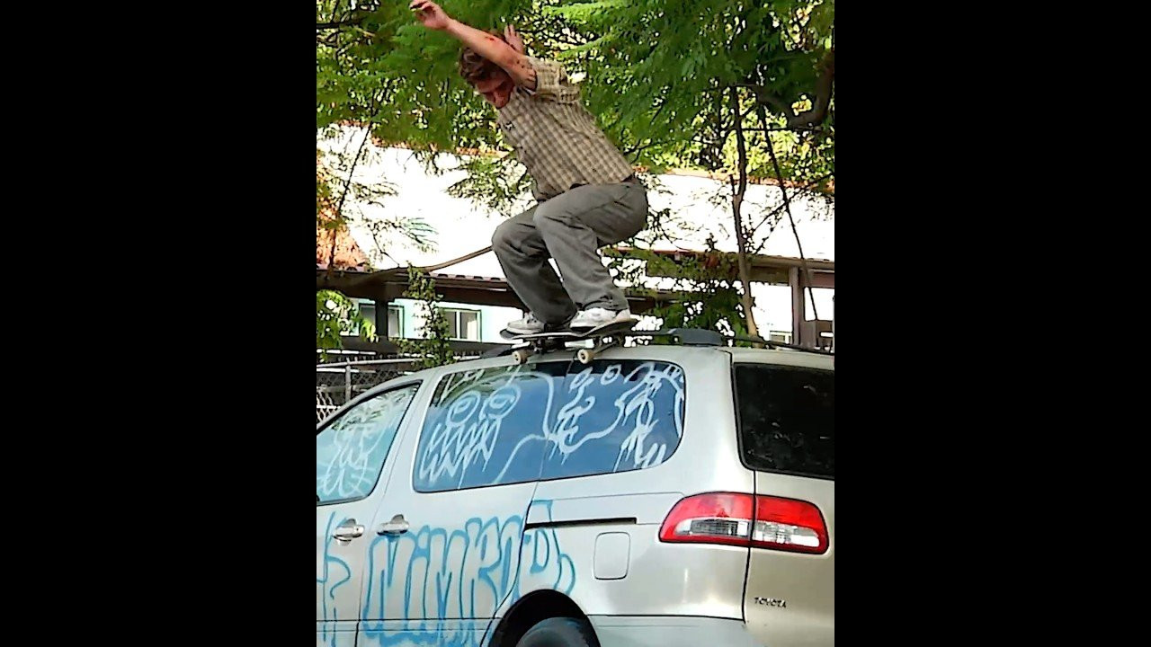 🚐 Gus Gordon from Antihero's "Dumpster Dive" 📼 Full video playing on the Thrasher site 📡