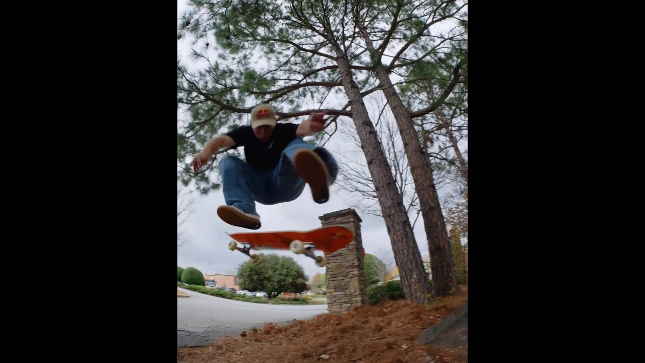 We hit the road with New Balance for a whirlwind tour across the States. Foy, Tiago and the top-notch team put on an unforgettable show, demolishing every spot and demo in their path.