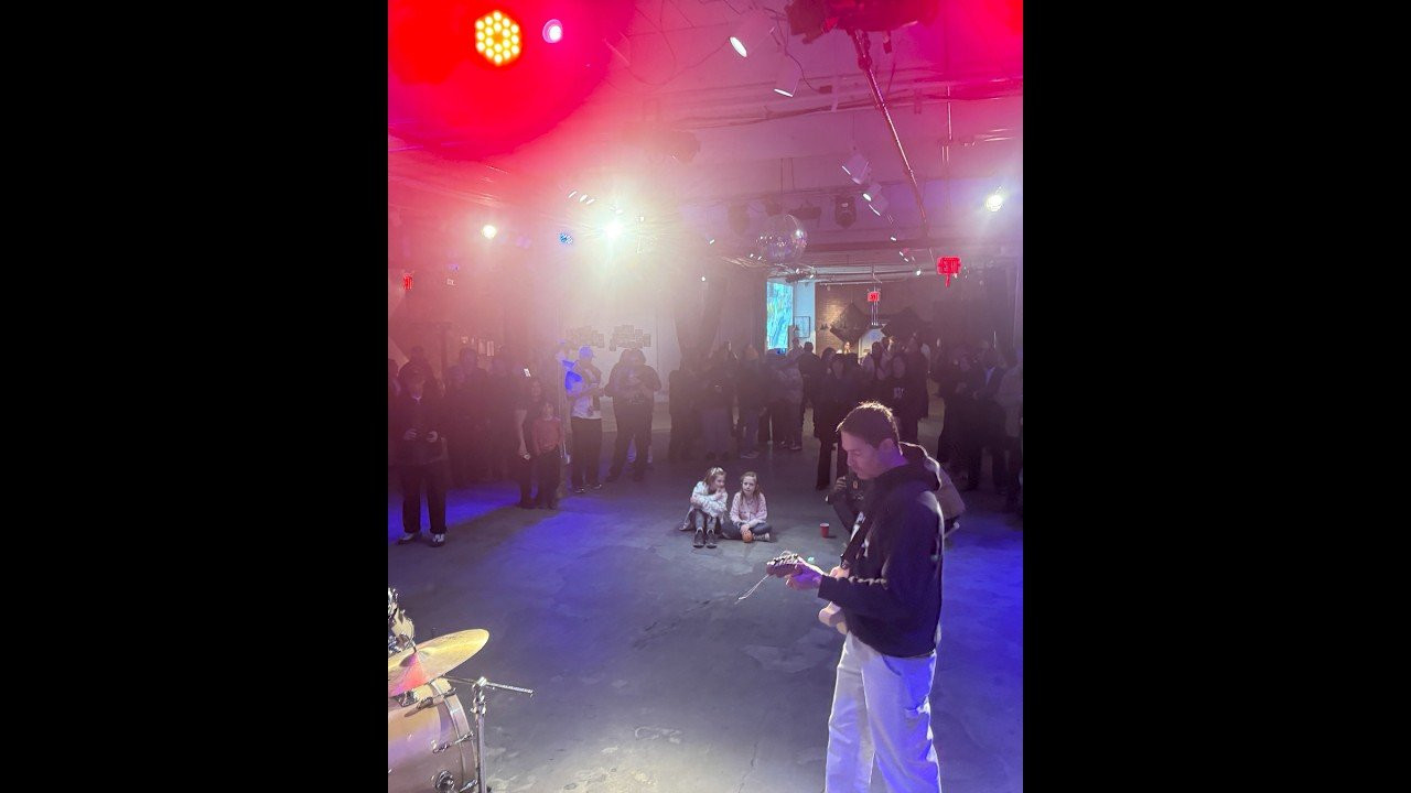 Enjoy the videos and music you love, upload original content, and share it all with friends, family, and the world on YouTube.