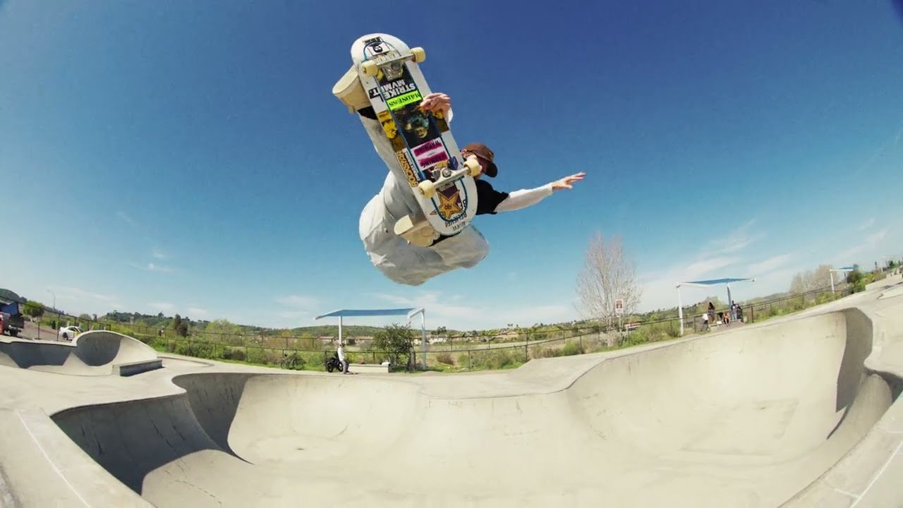 MADNESS WELCOME HOME CLAY KREINER<br />SKATEBOARDING IS MADNESS. <br />INSTA: @madnessskateboards<br />WEBSITE: sidewalkdistribution.com