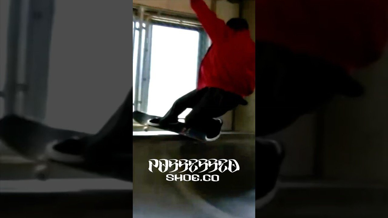 「音声オンで解説」<br /><br />『Tuff i』は、アッパー全体にスエードを使用したスケートシューズ。履き始めから足になじむ、柔らかな履き心地が特徴です。⁡オーリーで削れやすい小指まわりのアッパーは、スエードとヌバックの二重構造。スエードに穴が空いても、ヌバックの層がダメージを防ぎ、シューズの寿命を延ばします。<br /><br />ヴァルカナイズドシューズ最大の特徴である柔らかさが、履き始めから最後まで続く、タフでしなやかなスケートシューズです。<br /><br />【Tuff i】<br />SIZE：24~29cm (6~11inches)<br />MATERIAL：SUEDE × NUBUCK<br />PRICE：¥13200-(TAX IN)<br /><br />SKATER：MARU<br /><br />MUSIC：FVK "Come On Venus"<br /><br />商品に関するお問い合わせは下記リンクのWEBSITEより取り扱い店舗をご確認の上お願いします。<br /><br />https://www.possessedshoe.com/store-list<br /><br />全サイズメーカー在庫対応致します。店頭にてお問い合わせ下さい。<br /><br />商品取り扱いのお問い合わせはWEBSITEよりお願いします。<br /><br />#skateshoes #sneakers #possessedshoes #lowtops #japanesebrand #skateboarding