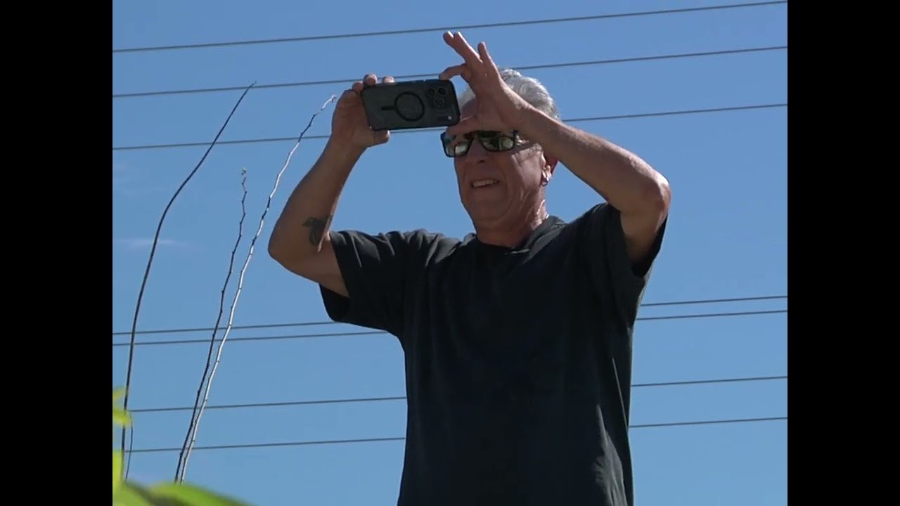 Steve Alba<br />Jesse Alba<br />Hugo Boserup<br /><br />Video by Antosh Cimoszko<br />DP: Gilles O'kane