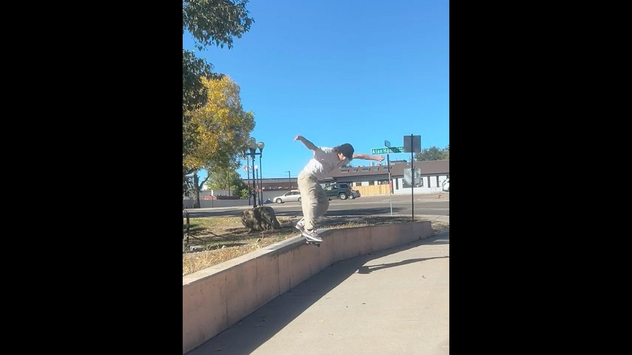 BS Smith Grind in Pueblo by Jake Swift. Filmed for Ritual Skateboards.<br /><br />#Colorado #JakeSwift #RitualSkateboards #Shorts #Skateboarding
