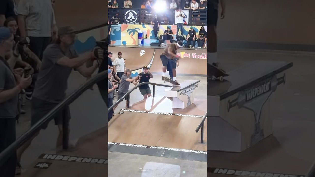 Via skatelite. Follow em for more! 👉 https://www.instagram.com/skatelite?igsh=NTc4MTIwNjQ2YQ==