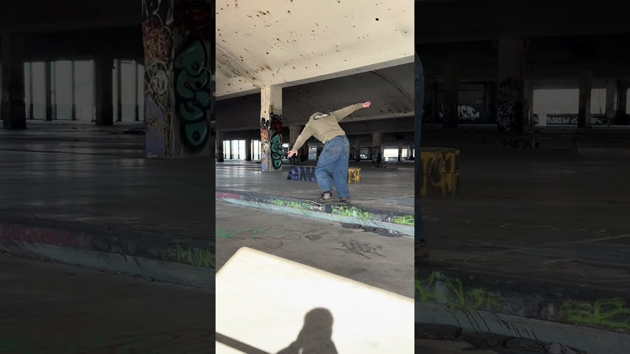 Fakie FS Smith Grind to BS Tailslide Shuv Out at York Street DIY by Coleman Phillips in Denver. Filmed by Matt Minder for Ritual Skateboards.<br /><br />#ColemanPhillips #RitualSkateboards #Shorts #Skateboarding #Tailslide<br /><br />@WallieBoard