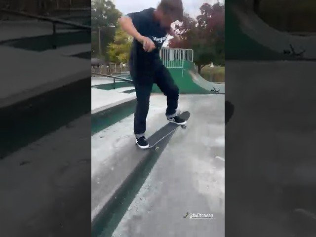 Suski Grind Bigspin Out at Cushing Skatepark by Coleman Phillips in Englewood. Filmed by Tony for Ritual Skateboards.<br /><br />#ColemanPhillips #RitualSkateboards #Shorts #Skateboarding #SuskiGrind<br /><br />@WallieBoard