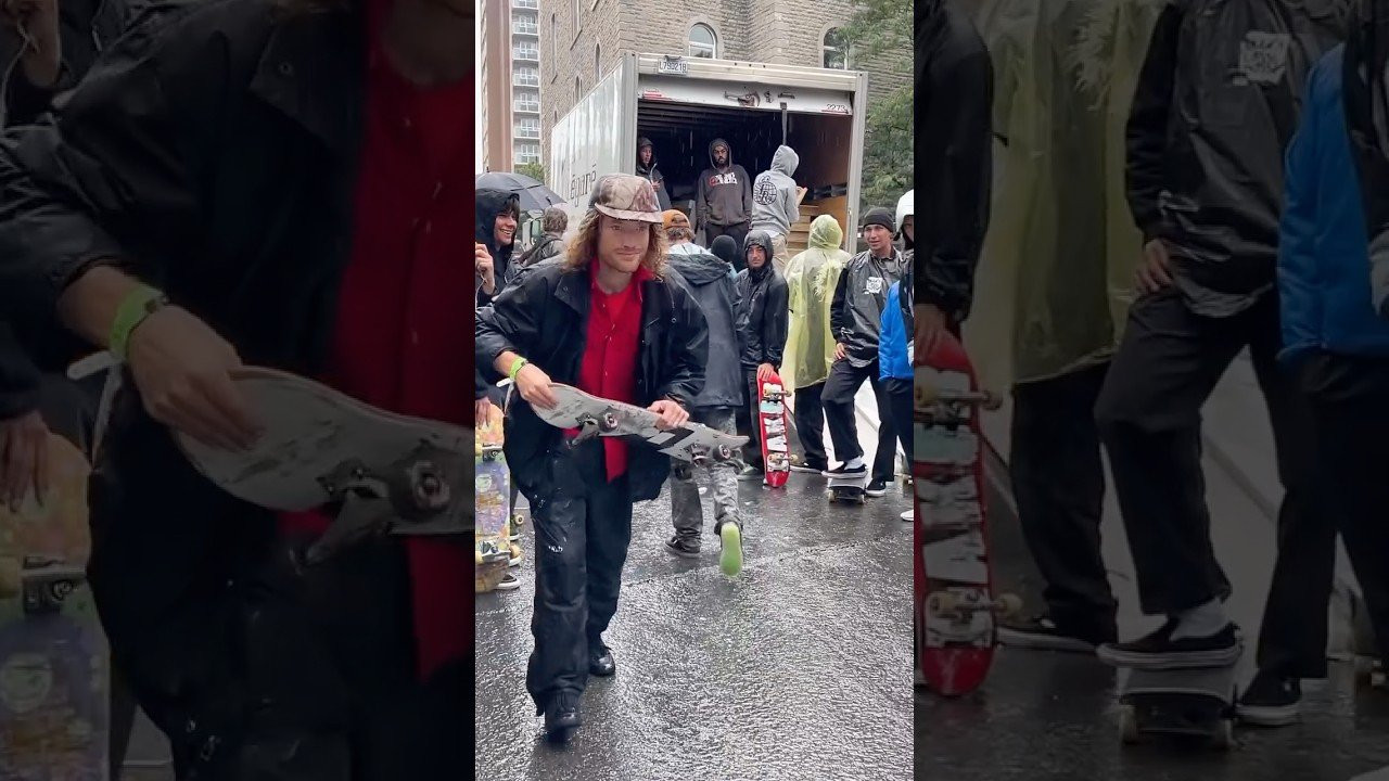 In the rain?! <br /><br />follow em for more! 👉 https://www.instagram.com/ooohhhyyyeeeaaahhh?igsh=NTc4MTIwNjQ2YQ==