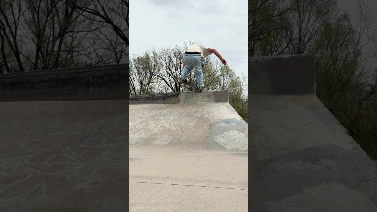 Fakie Bigspin Nosepick at Goose Gossage Skatepark by Ryan Heier in Colorado Springs. Filmed for Ritual Skateboards.<br /><br />#Bigspin #Fakie #RitualSkateboards #RyanHeier #Shorts #Skateboarding