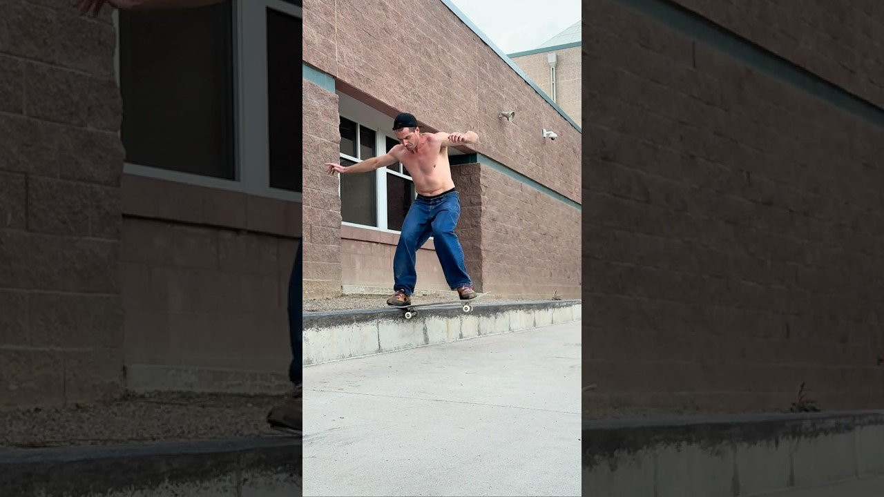 SW Noseslide Biggerspin Out in Lakewood by Ryan Heier. Filmed for Ritual Skateboards.<br /><br />#Colorado #Lakewood #RitualSkateboards #Shorts #Skateboarding