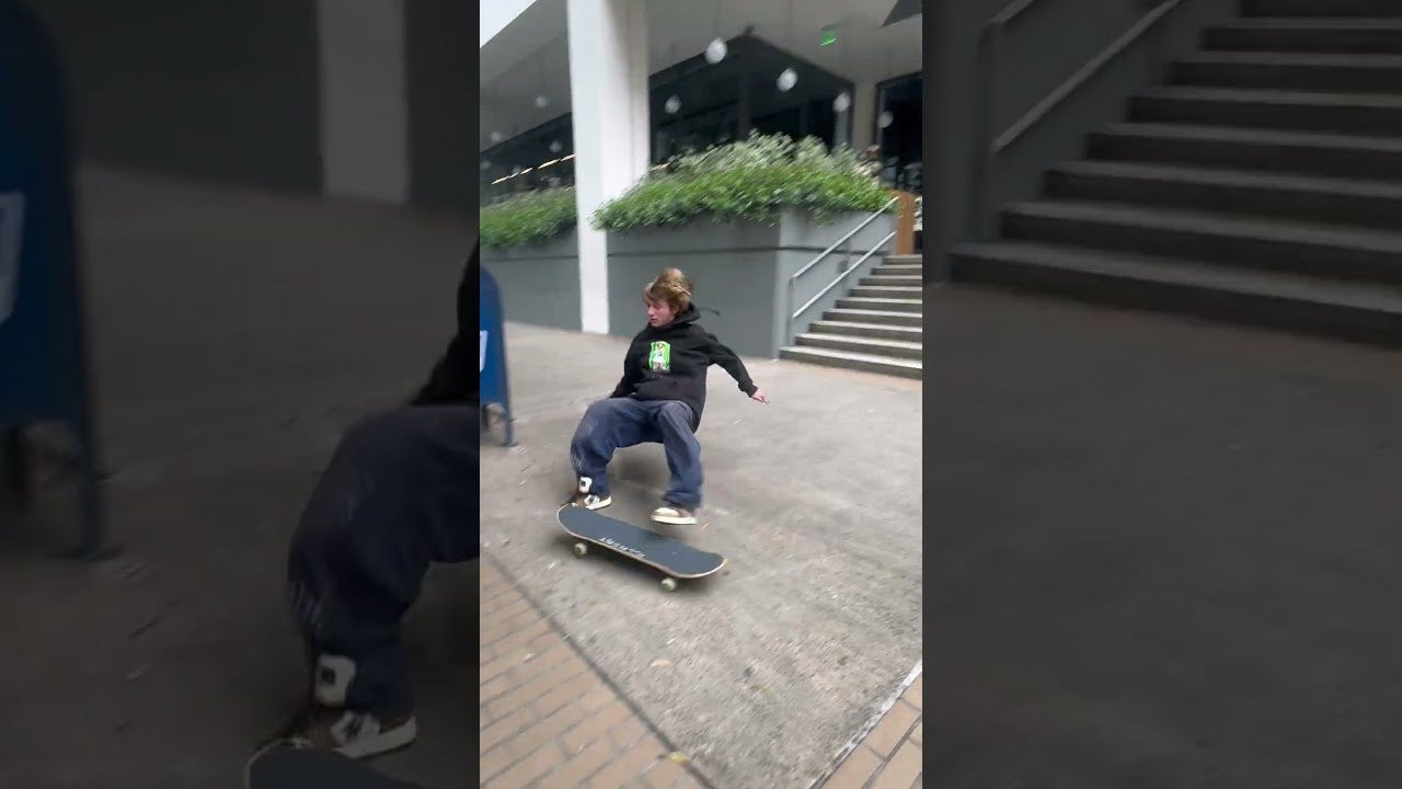 Kiernan Goin in while cruising through SF. <br /><br />White/Gum Grasshoppers Available in Skateshops & ipath.com<br /><br />#ipathskateboarding #ipathskate #ipathfootwear #kiernanmcginnis #skateboarding #skateboard #sanfrancisco