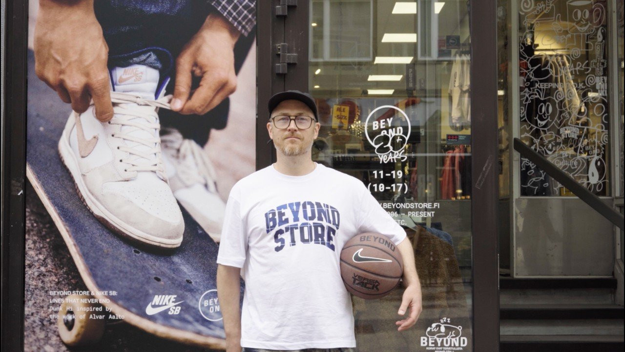 58 seconds of sports & culture from Beyond Store – a street fashion and skateboarding store from Finland established in 2006. <br /><br />📹 @colinkennedy <br /><br />More from Beyond Store<br />Official website: https://en.beyondstore.fi/<br />Instagram: / beyondstorefi <br /><br />More from Nike Skateboarding<br />Official website: https://www.nikesb.com/<br />Instagram: https://www.instagram.com/nikesb <br />Twitter: https://twitter.com/nikesb