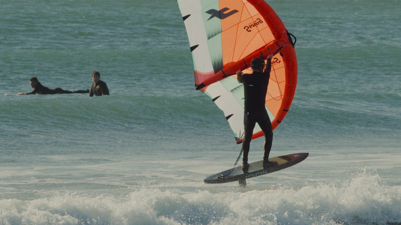 Dane, Eithan, Matt and Jake test out Sperm whale sports on a hot day sesh at happy hour. <br /><br />Filmed by Andrew Schoener from the water and Hunter Martinez from the land.