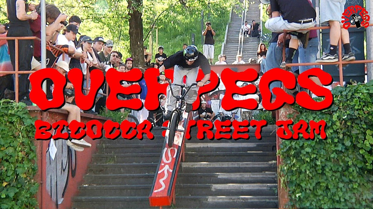 Overpegs take over Milan!<br /><br />NEW DIG APPAREL https://shop.digbmx.com/collections/APPAREL-AND-MORE<br />-----<br /><br />It's not often you get a street jam in Italy, but the Overpegs crew decided it was time and hosted one in the Bicocca area of Milan. BMX looks alive and well in Italy!<br /><br />Filmed by Giacomo Di Carlo & Mattia Lussana<br />Edited by Mattia Lussana<br />Photos by Marco Mattu<br /><br />-----<br />Visit our website for more BMX videos - http://digbmx.com <br /><br />SUPPORT PROJECT X https://shop.digbmx.com/collections/project-x <br />SUBSCRIBE to the DIG channel for more videos - http://bit.ly/DigBMX<br /><br /> ● Facebook - https://facebook.com/digbmx <br /> ● Instagram - https://instagram.com/digbmx <br /><br />#BMX #DIGBMX